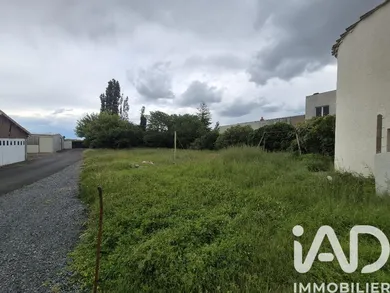 Terrain à Thouars (79100)