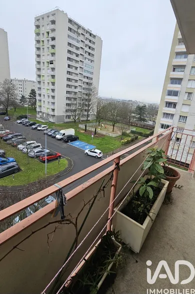 Apartment in Créteil (94000)