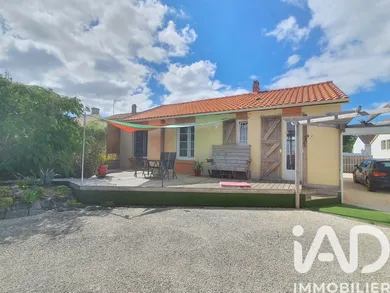 Village house in Grues (85580)