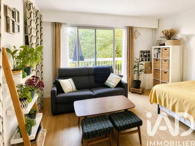 Studio à Montreuil (93100)