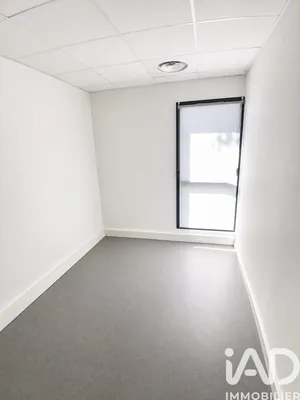 Office in Aigues-Mortes (30220)