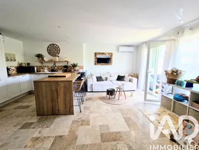 Apartment in Six-Fours-les-Plages (83140)