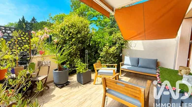 Apartment in Saint-Ismier (38330)