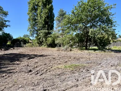 Terrain à bâtir à La Brède (33650)