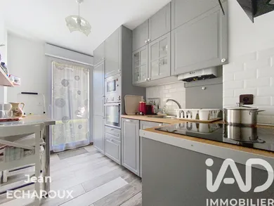 Apartment in Dourdan (91410)