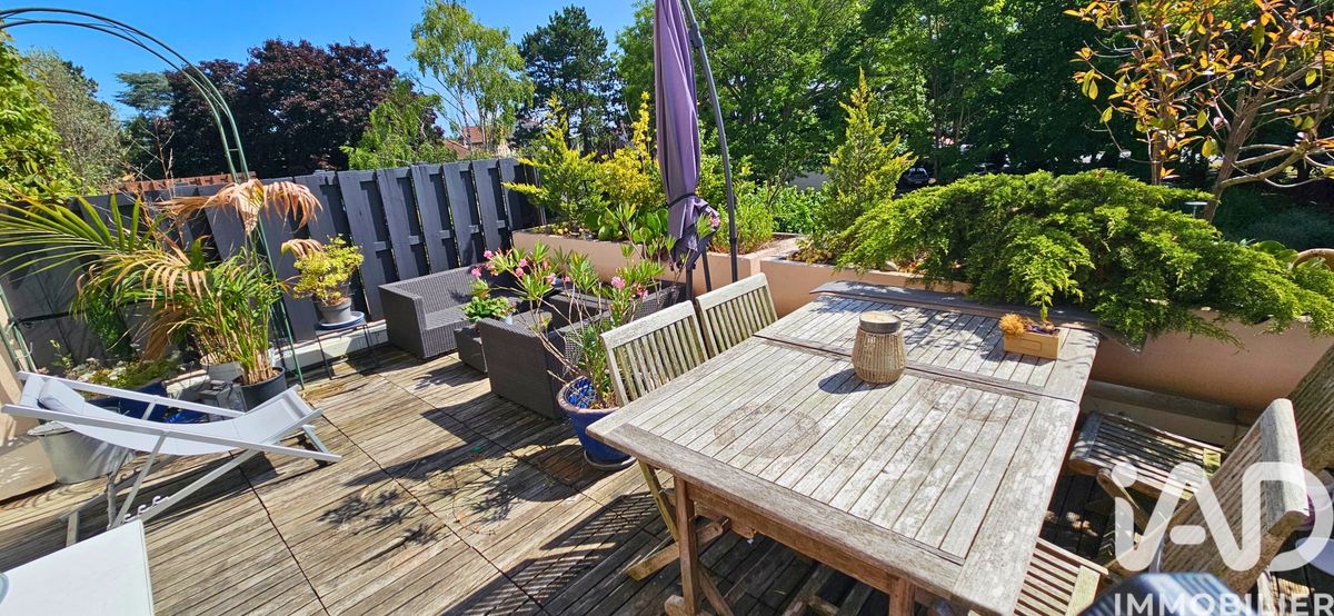 Appartement 4 pièces de 76 m² à Épinay-sur-Seine (93800)
