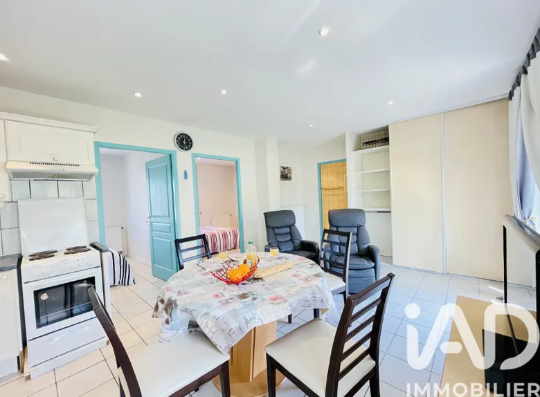 Immeuble 370 m² · à La Vôge-les-Bains · 370 m² · 314 000 €