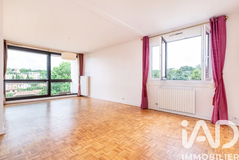 Appartement 4 pièces 85 m² · à Saint-Genis-Laval · 85,4 m² · 270 000 €