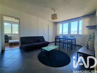 Apartment in Grenoble (38100)