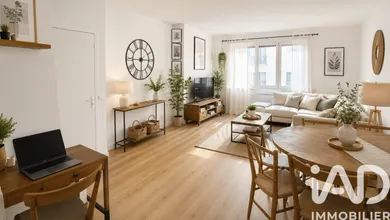 Apartment in Paris (75020)