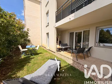Apartment in Élancourt (78990)