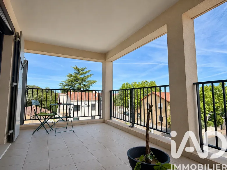 Appartement 3 pièces 57 m² · à Saint-Maximin-la-Sainte-Baume · 57,5 m² · 229 000 €