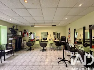 Beauty, Hairdressing in Les Ulmes (49700)