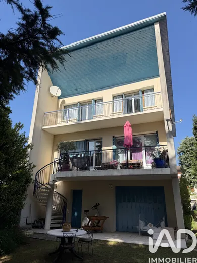Maison à Ablon-sur-Seine (94480)