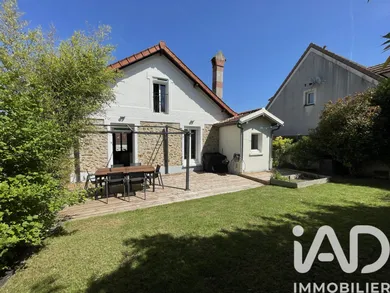 Maison à Villecresnes (94440)