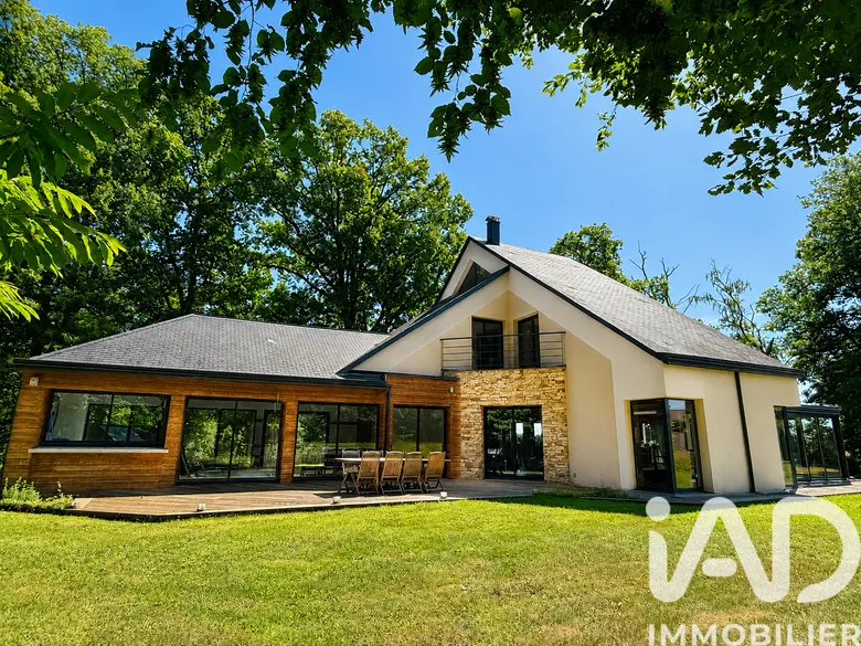 Maison 9 pièces 300 m² · à Amfreville-les-Champs · 300 m² · 580 000 €