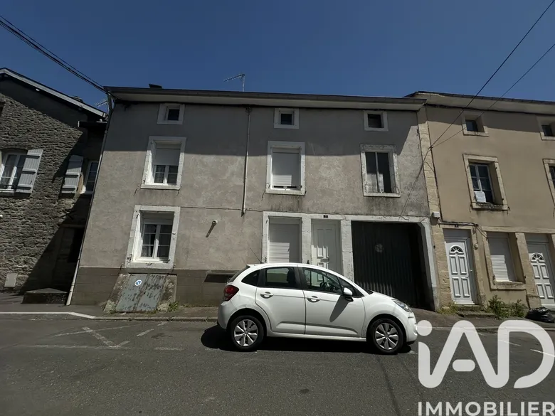 Maison 3 pièces 72 m² · à Darney · 72 m² · 30 000 €