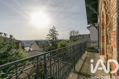 Duplex in Fontenay-sous-Bois (94120)
