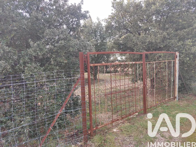 Terrain à Sainte Cécile les Vignes (84290) · 35 000 €