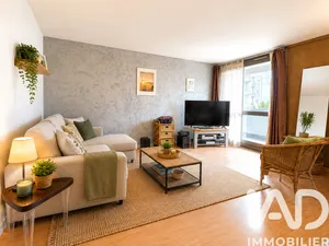 Apartment in Boissy-Saint-Leger (94470)
