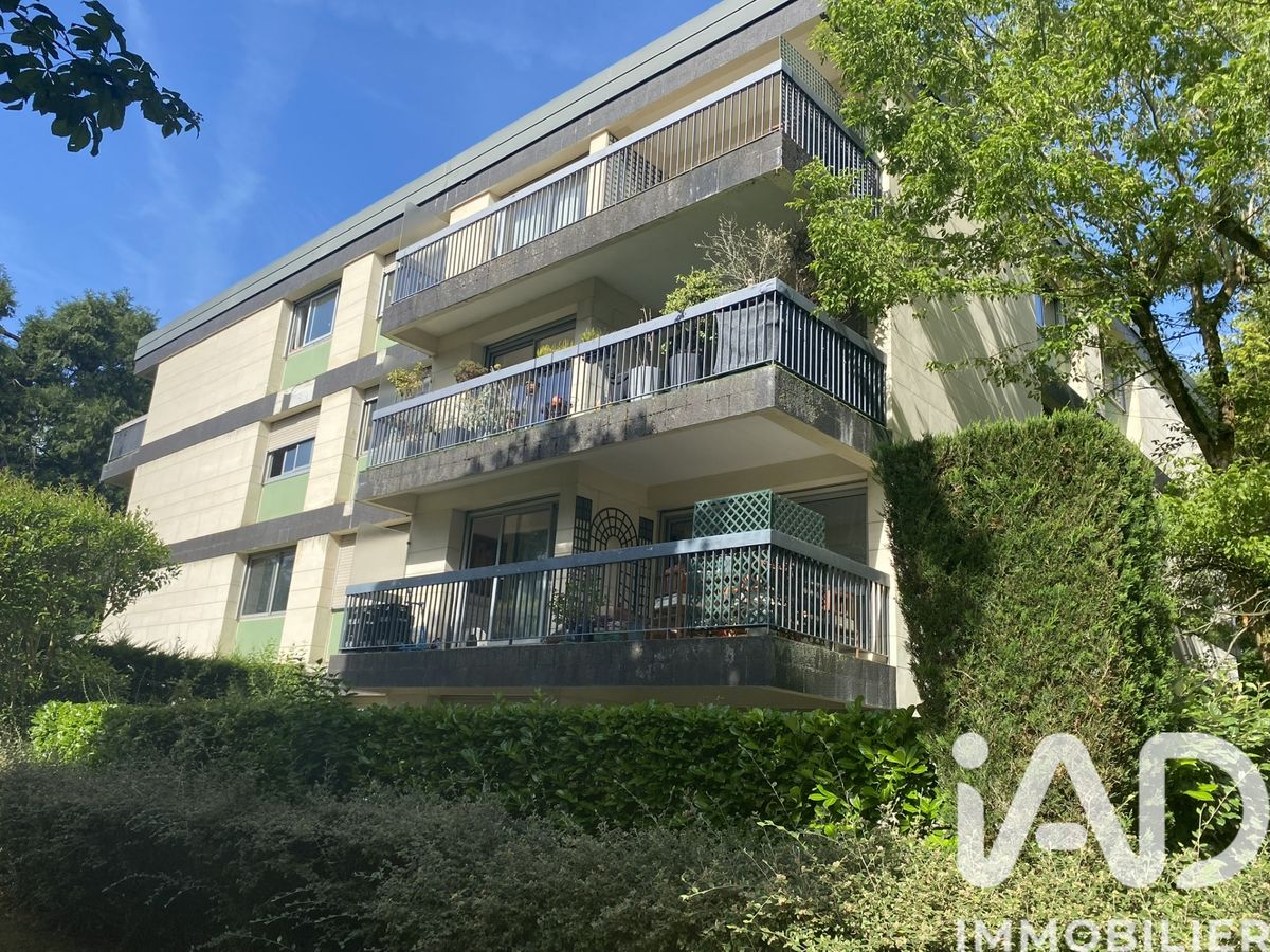 Appartement 3 pièces de 103 m² à Chatou (78400)