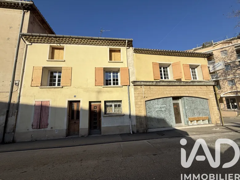 Immeuble 4 pièces 270 m² · à Orange · 270 m² · 229 000 €