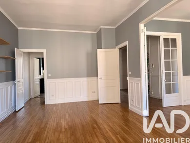 Apartment in Reims (51100)