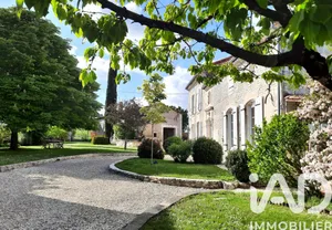 Maison de campagne à Angeac-Champagne (16130)