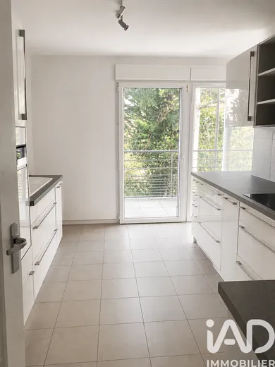 Apartment in Tours (37100)