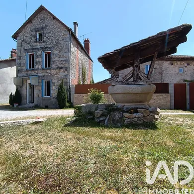 Maison traditionnelle à Oradour-sur-Glane (87520)