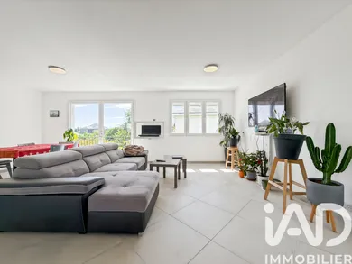 Maison à Laval (53000)