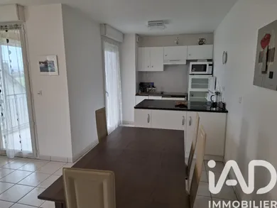 Apartment in Saint-Laurent-les-Tours (46400)