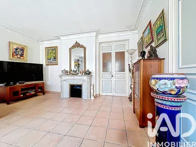 Apartment in Toulon (83000)