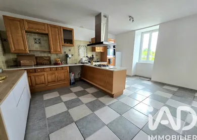 Immeuble à Bellevigny (85170)