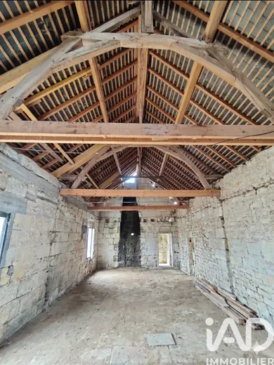 Longere in Varennes-sur-Loire (49730)