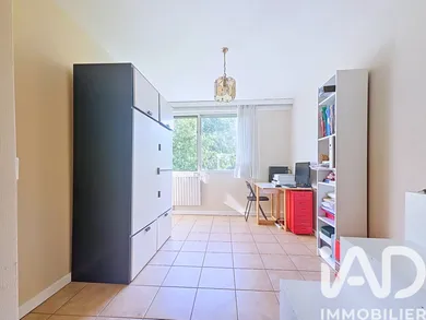 Apartment in Vaires-sur-Marne (77360)