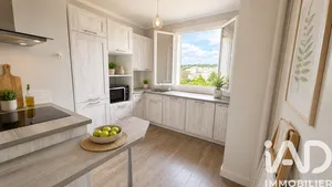 Apartment in Sèvres (92310)
