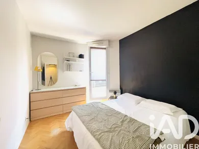Apartment in Issy-les-Moulineaux (92130)