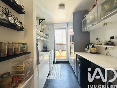 Apartment in Issy-les-Moulineaux (92130)