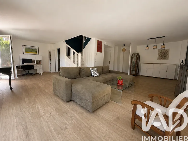 Maison 6 pièces 131 m² · à Cormeilles-en-Parisis · 130,7 m² · 659 000 €