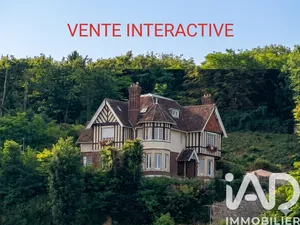 Architectural house in Creil (60100)
