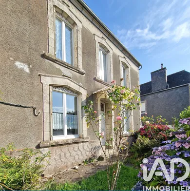 Maison de village à Maël-Carhaix (22340)