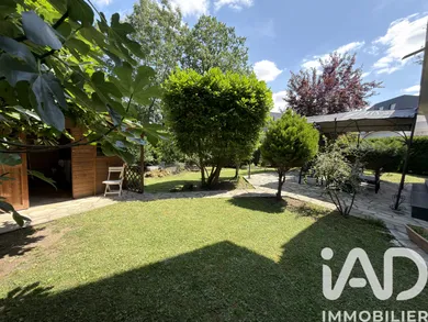 Apartment in Coubron (93470)