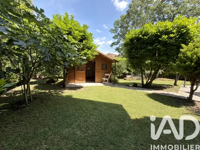 Apartment in Coubron (93470)