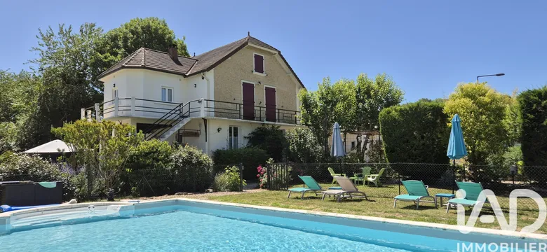 Maison 9 pièces 218 m² · à Le Buisson-de-Cadouin · 218 m² · 409 500 €