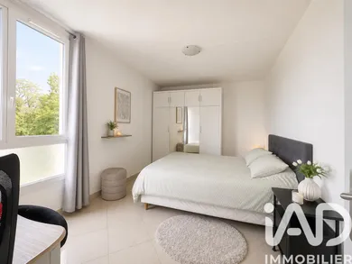 Apartment in Livry-Gargan (93190)