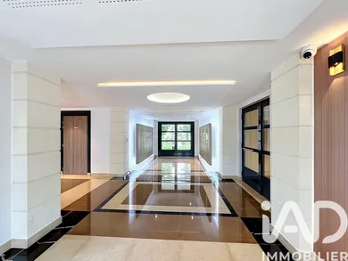 Apartment in Le Plessis-Robinson (92350)
