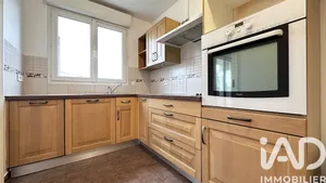 Apartment in Pontault-Combault (77340)
