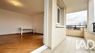 Apartment in Pontault-Combault (77340)