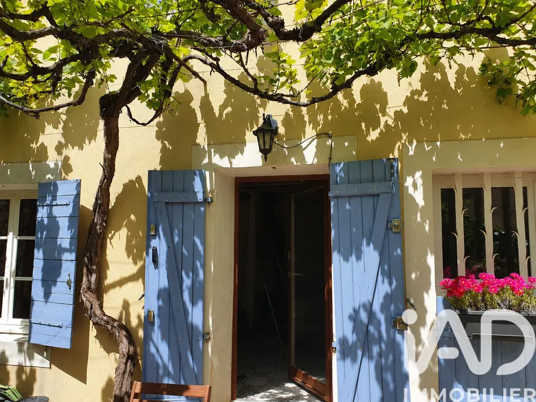 Maison 3 pièces 53 m² · à Eyguières · 53 m² · 239 000 €